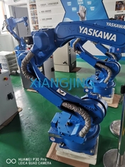 Używany 6-osiowy automatyczny robot spawalniczy Yaskawa AR1440 oraz szybki i dokładny robot do spawania łukowego z kontrolerem robota YRC1000