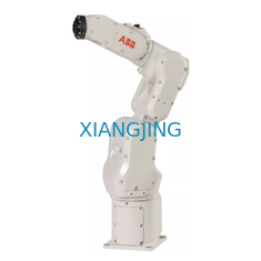 Używany sprzęt przemysłowy ABB IRB 1100 jako maszyna do montażu igieł z ładownością 4 kg Zasięg ramienia robota przemysłowego 580 mm