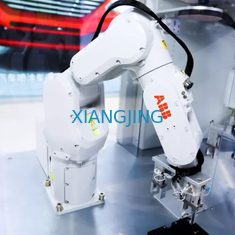 Używany sprzęt przemysłowy ABB IRB 1100 jako maszyna do montażu igieł z ładownością 4 kg Zasięg ramienia robota przemysłowego 580 mm