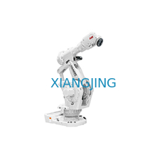 Używany robot przemysłowy IRB 6660 Ładowność 130 kg stosowana jako 6-osiowe ramię robota piły