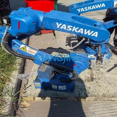 Używany robot YASKAWA GP12 z przemysłowym kontrolerem robota YRC1000 Ładowanie i rozładowywanie robota