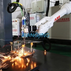Używany robot IRB1200 UŻYWANY ABB z chwytakiem do podnoszenia i umieszczania oraz przenoszenia