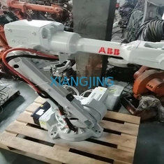 Używany robot przemysłowy ABB 2600-20/1.65 z zawieszką do szafki