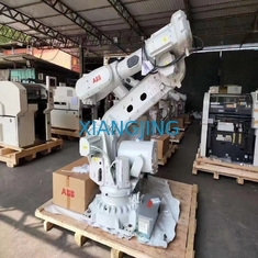6700-205/2.8 Przemysłowy używany robot ABB 205 kg Ładowność z zawieszką do nauki w szafce