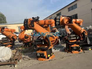 KUKA KR 240 R3330 Automatyczny Używany Robot Przemysłowy Do Obsługi Paletyzacji