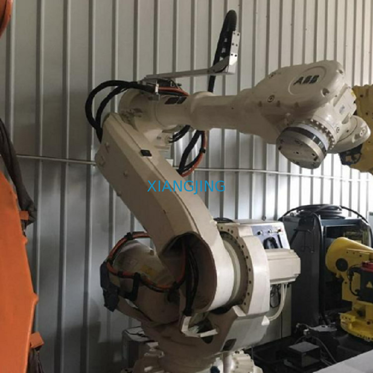 Używane ramię robota ABB IRB4600 ramię robota 6 osi z kontrolerem pojedynczej szafy IRC5 compact / IRC5