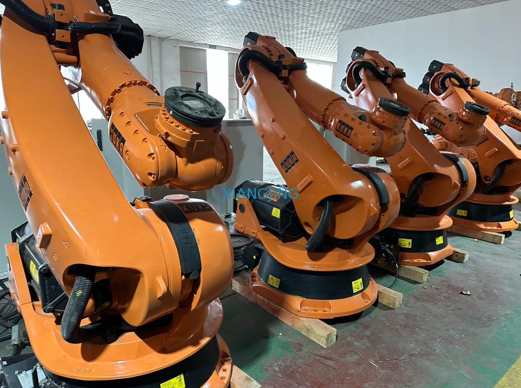 Używane ramię robota przemysłowego KUKA 6-osiowe KR 360 R2830 do robota paletyzującego