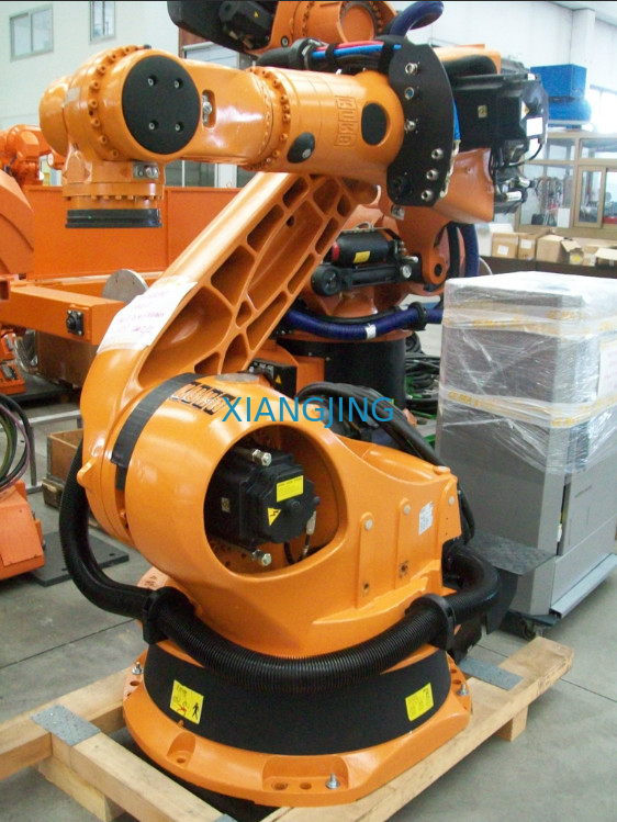 Zrobotyzowane ramię spawalnicze KUKA KR120 R3200 6 Axis Second Hand Do pick and place